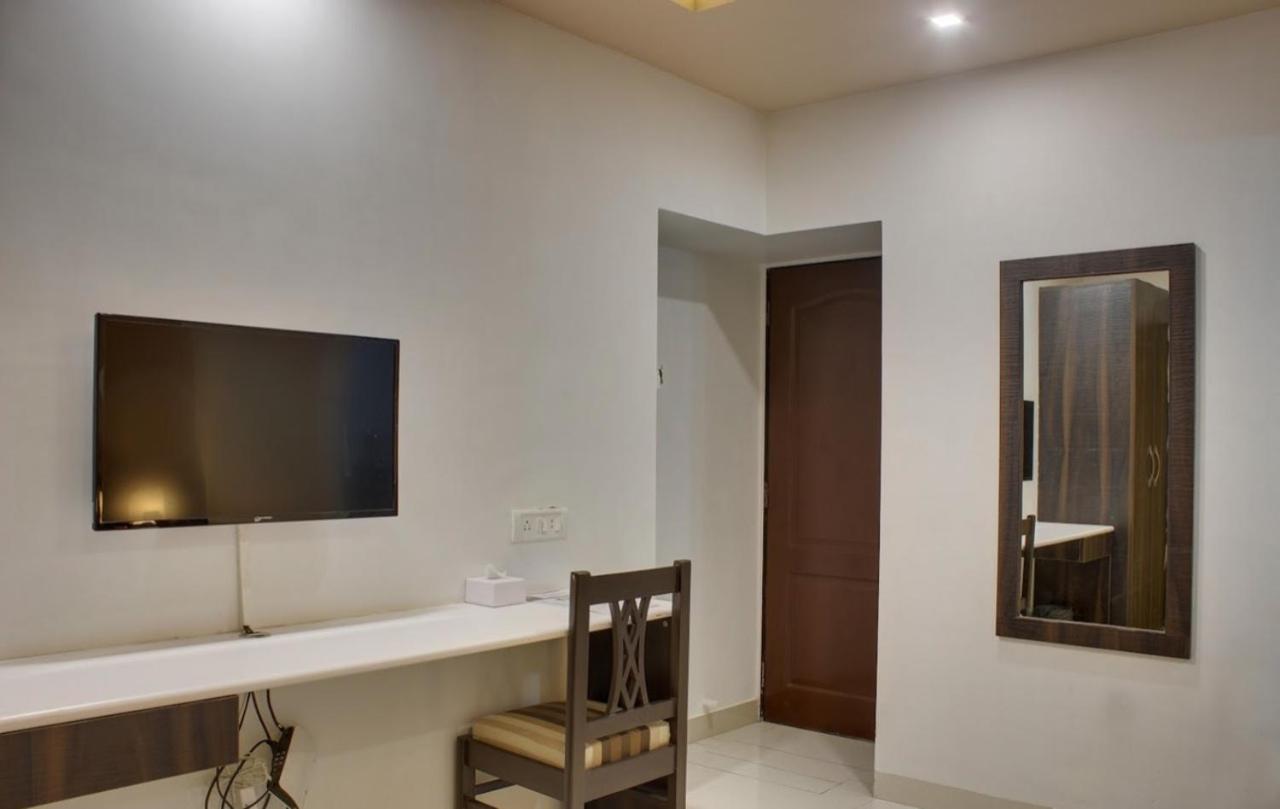 مومباي Hotel Galaxy Comforts المظهر الخارجي الصورة