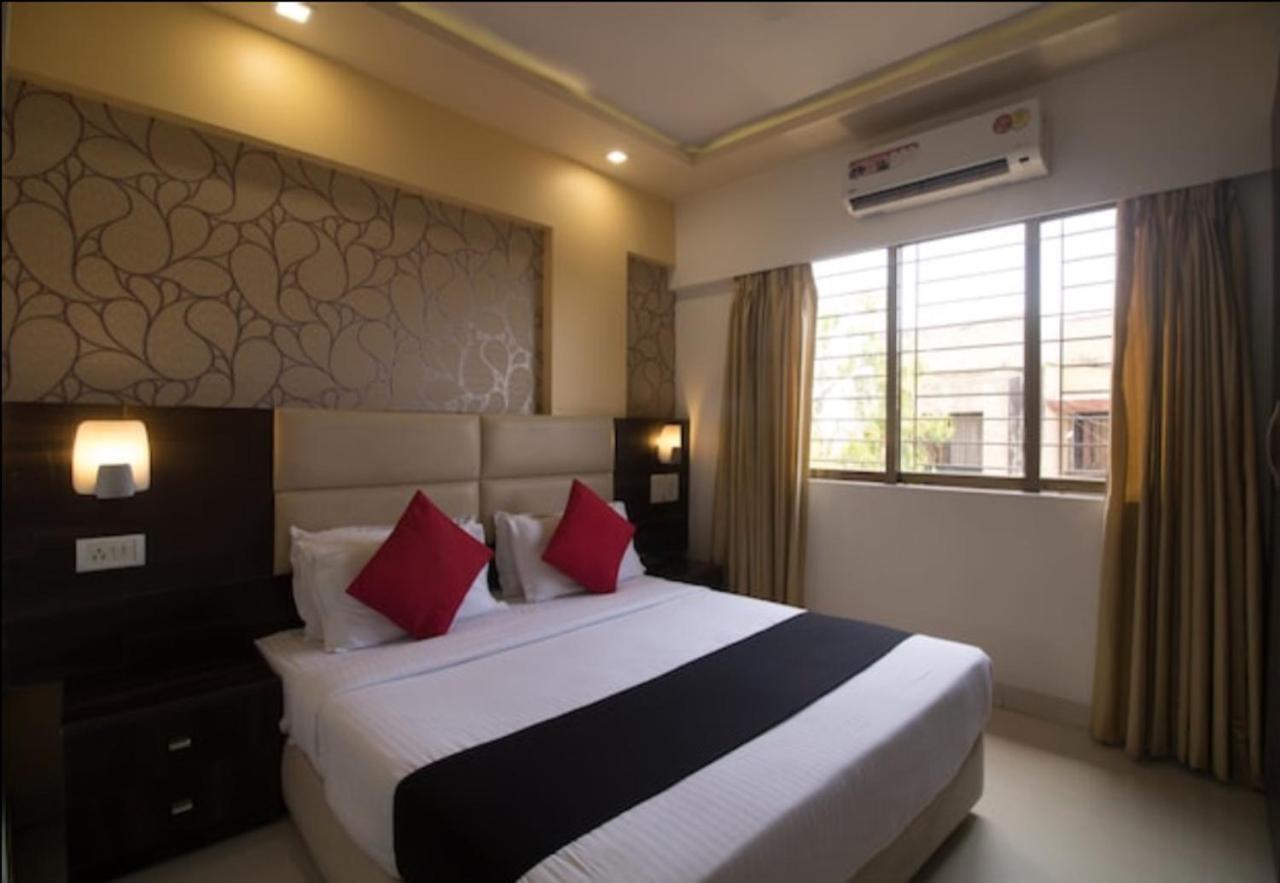 مومباي Hotel Galaxy Comforts المظهر الخارجي الصورة