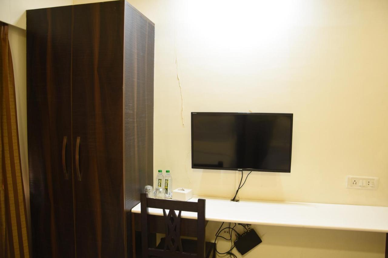 مومباي Hotel Galaxy Comforts المظهر الخارجي الصورة